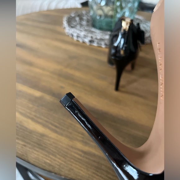 ❗️SOLD❗️Beautiful shoes - Picture 9 of 9